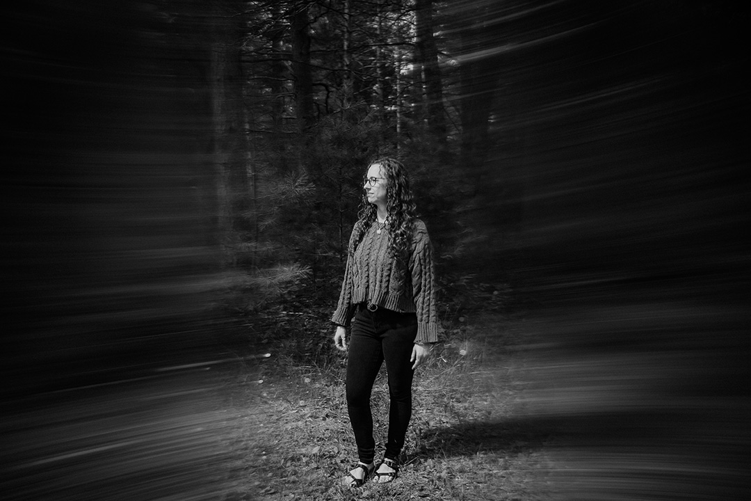 Photographer Shonda Michelson Photography in black and white.